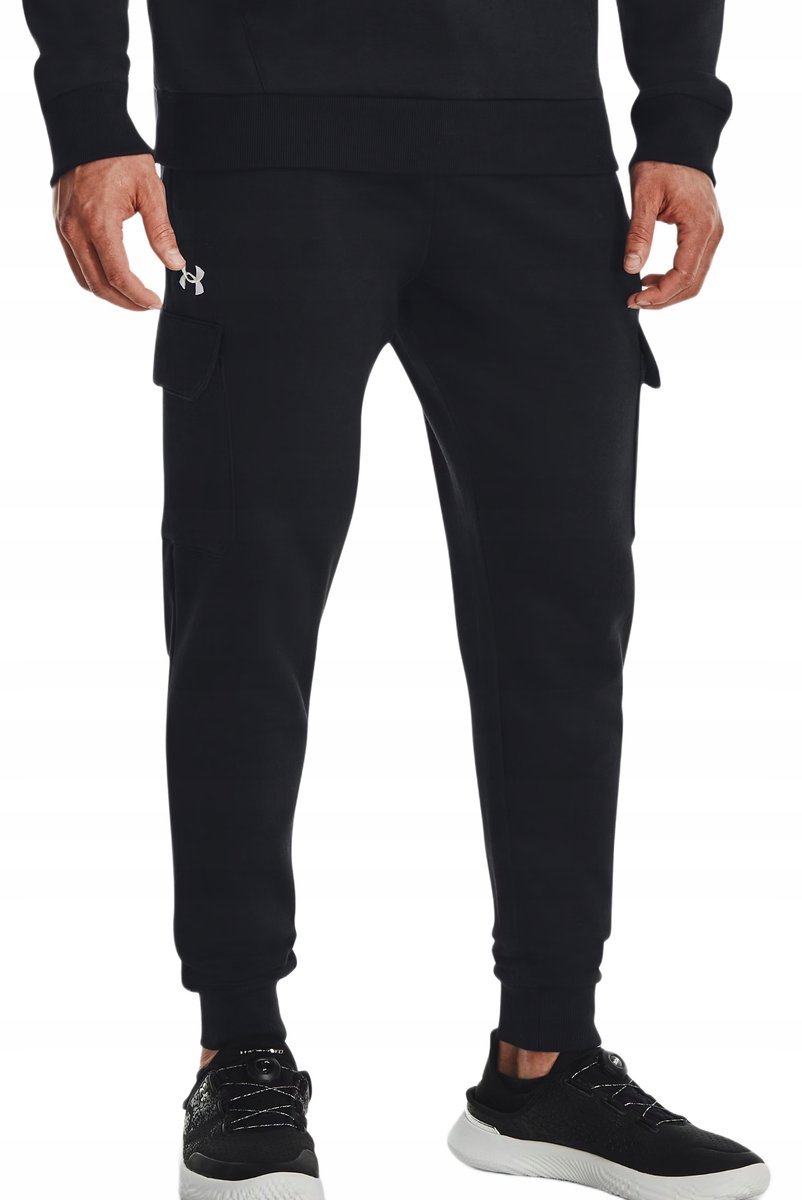 Męskie spodnie dresowe Under Armour joggery cargo 1382134-001 czarny XXL