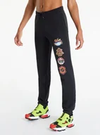 Spodnie męskie - REEBOK SPODNIE DRESOWE MĘSKIE CZARNE Z NADRUKIEM M 0A8C5_A* TŁA - miniaturka - grafika 1