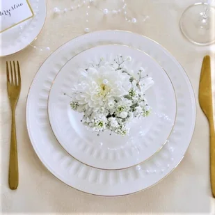 Serwis obiadowy na 12 osób porcelanowy złota linia MESYNA GOLD - Serwisy obiadowe - miniaturka - grafika 1