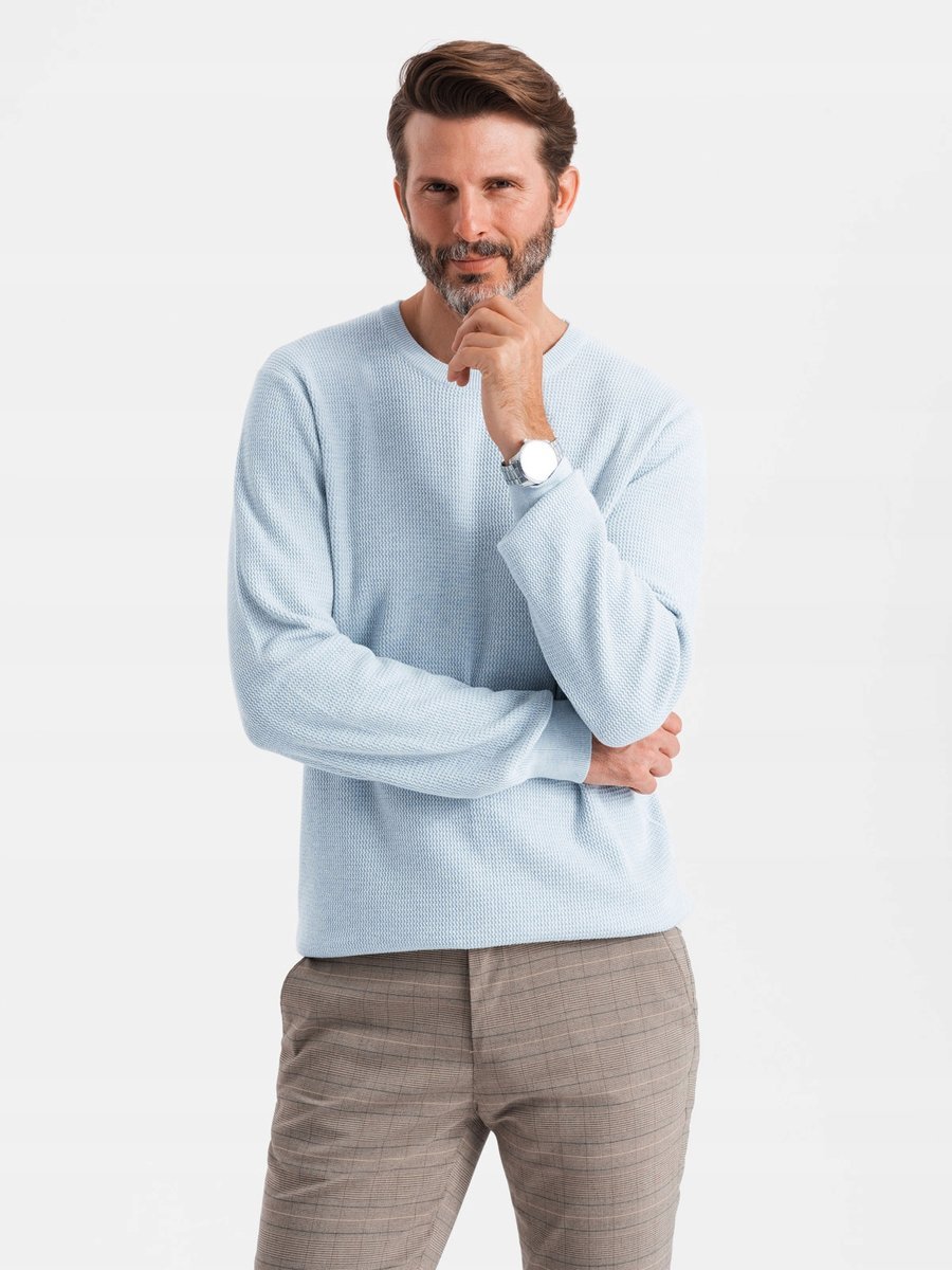 Sweter męski ze strukturalnej dzianiny błękitny V2 OM-SWSW-0142 XXL