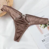 Majtki damskie - Satynowe stringi z ozdobnym serduszkiem - Jasnobrązowy S/M - miniaturka - grafika 1