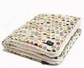 Koce i narzuty dla dzieci - LA MILLOU CIEPŁY KOCYK MINKY - L - CUPCAKES - ECRU - miniaturka - grafika 1