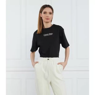 Calvin Klein T-shirt COORDINATES LOGO GRAPHIC T-SHIRT | Regular Fit - Koszulki i topy damskie - miniaturka - grafika 1