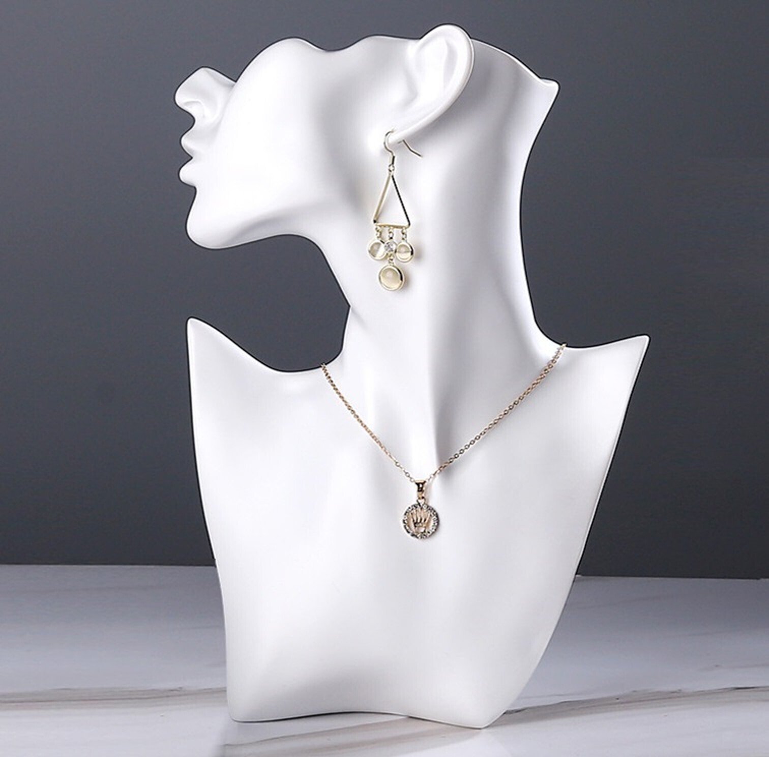 Popiersie jubilerskie białe popiersie manekina jubilerskiego jako stojak na biżuterię do naszyjników i kolczyków manekin kobieca głowa / ramię do prezentacji biżuterii stojak na naszyjnik ekspozytor kolczyków