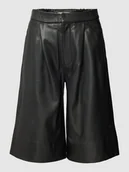 Spodenki damskie - Bermudy z imitacji skóry - miniaturka - grafika 1