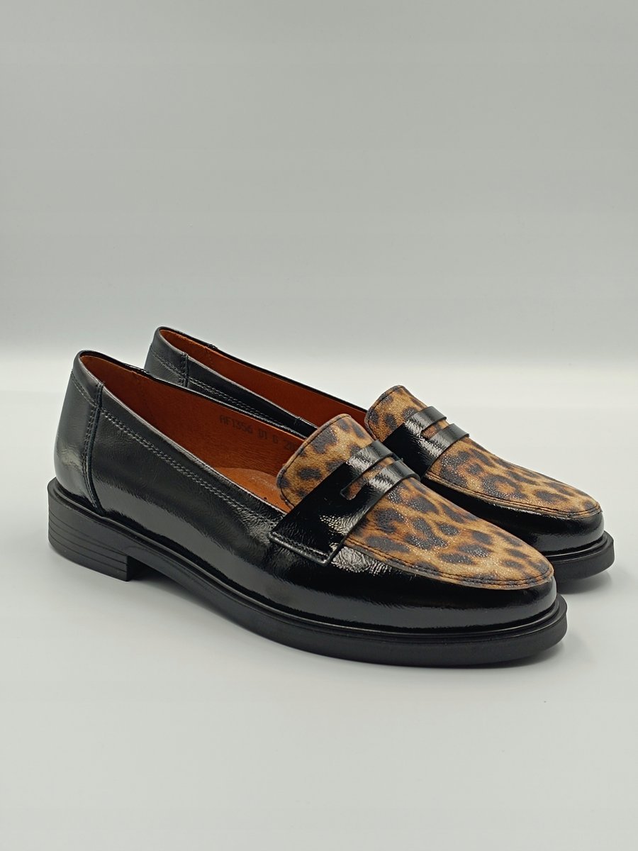 Czarne lakierowane mokasyny skórzane motyw panterki polska marka PULSO r. 36