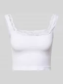 Koszulki i topy damskie - Top krótki o kroju slim fit z obszyciem koronką model ‘VICKY’ - miniaturka - grafika 1