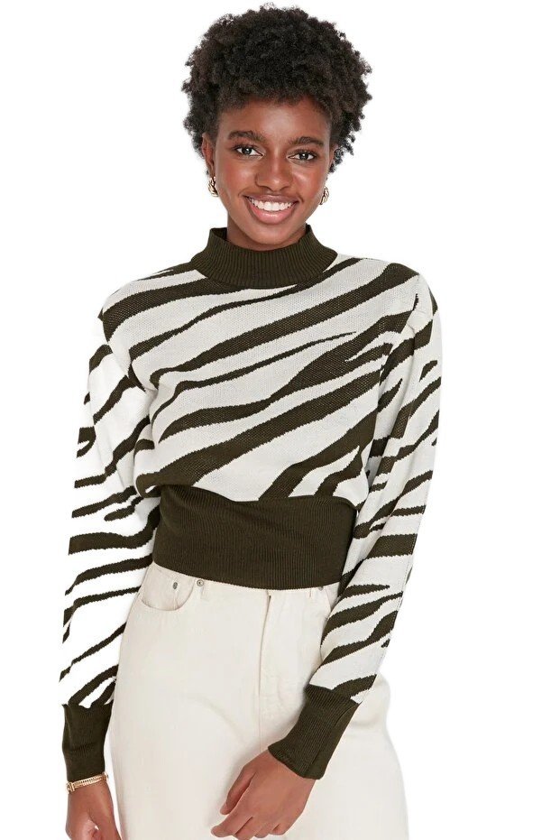 TRENDYOL SWETER DAMSKI Z GOLFEM WZÓR ZEBRA Z DŁUGIM RĘKAWEM M 5EA*