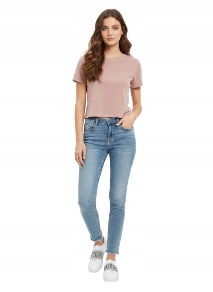GUESS RÓŻOWY T SHIRT Z KRÓTKIM RĘKAWEM I NAPIS DEMI S GNA