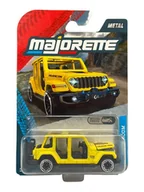 Samochody i pojazdy dla dzieci - MAJORETTE SHOWROOM JEEP WRANGLER 4XE ŻÓŁTY 1:64 8502000000 - miniaturka - grafika 1