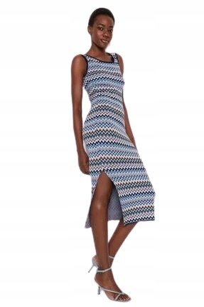 TRENDYOL SUKIENKA MIDI W PASKI Z ROZCIĘCIEM NA BOKU 38 5_A