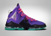 Koszykówka - NIKE LEBRON 19 DJ BRON WILD BERRY - miniaturka - grafika 1