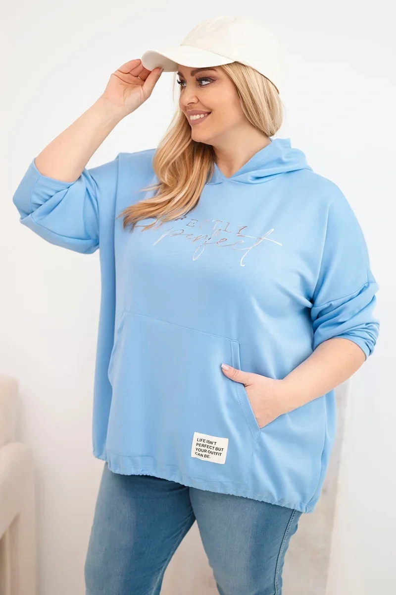 Bluza damska Plus Size masełko z kapturem i nadrukiem niebieska Niebieski