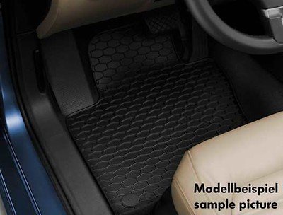 Volkswagen 1K1061550B041 gumowa podkładka pod stopy z przodu i z tyłu do jazdy po lewej stronie, czarna, zestaw 4 szt