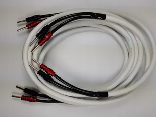 Chord CLEARWAY X - Kabel głośnikowy z wtykami ChordOhmic Długość: 2 x 2,5m - Kable komputerowe i do monitorów - miniaturka - grafika 1