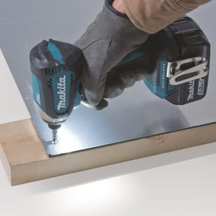 Zestaw combo Makita DLX2432TJ DDF486 + DTD153 2x5.0Ah - Zestawy elektronarzędzi - miniaturka - grafika 9