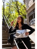 Torebki damskie - Abaco Skórzana torebka "Maku" w kolorze srebrnym - 27 x 20 x 6,5 cm - miniaturka - grafika 1