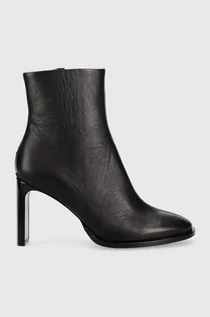 Botki damskie - Calvin Klein botki skórzane Curved Stil Ankle Boot 80 damskie kolor czarny na słupku - grafika 1