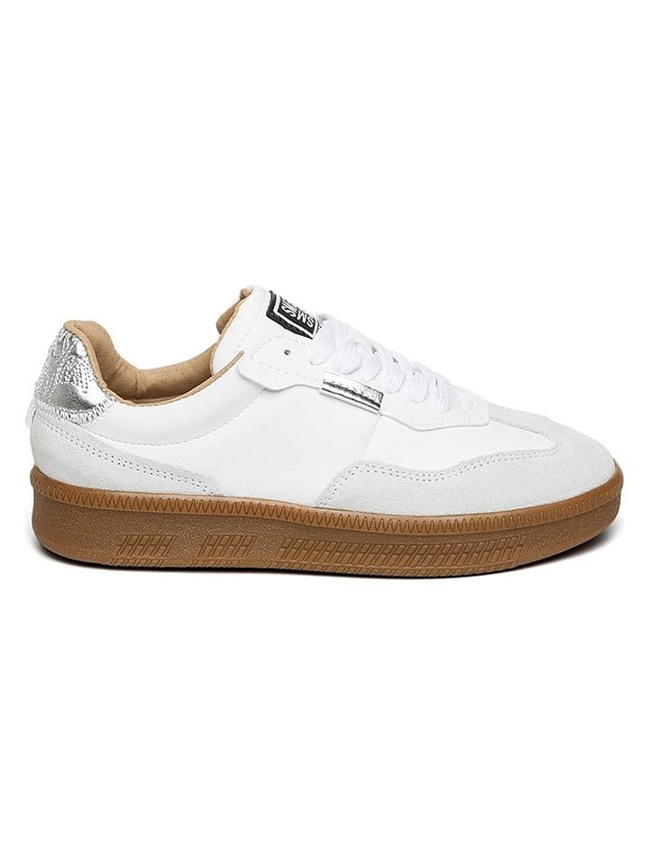 Steve Madden Skórzane sneakersy w kolorze srebrno-białym