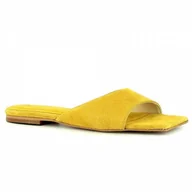 Klapki i japonki damskie - Klapki damskie musztardowe CARINII - Carinii - miniaturka - grafika 1