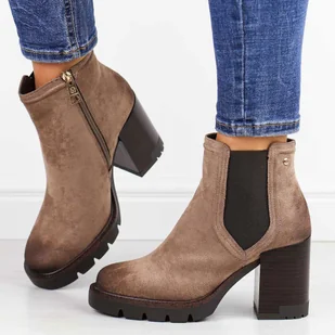 Beżowe zamszowe botki damskie na słupku Vinceza 58356 - Botki damskie - miniaturka - grafika 1