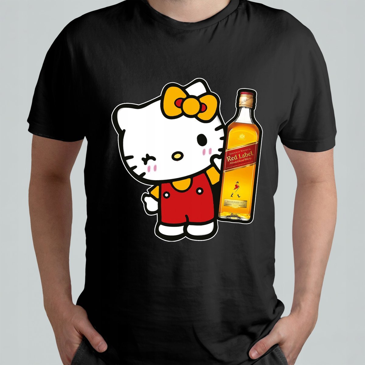 CZARNA KOSZULKA Z NADRUKIEM MĘSKA ŚMIESZNA T-SHIRT HELLO KITTY JOHNNIE WALK