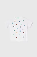 Koszulki dla chłopców - United Colors of Benetton t-shirt bawełniany dziecięcy kolor biały z nadrukiem - miniaturka - grafika 1