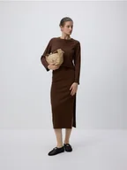 Bluzy damskie - Reserved - Gładka bluza z wiskozą - ciemnobrązowy - miniaturka - grafika 1