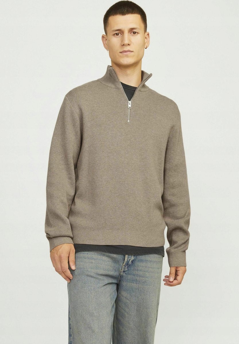 JACK & JONES BEŻOWY SWETER MĘSKI Z PÓŁGOLFEM I ZAMKIEM 176 17BA
