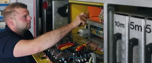 Szczypce tnące boczne VDE1000V L=180mm;chrom./izolow. STAHLWILLE - Kombinerki i obcęgi - miniaturka - grafika 1