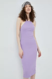 Sukienki - Brave Soul sukienka kolor fioletowy midi dopasowana - grafika 1