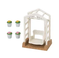 Figurki dla dzieci - Sylvanian Families Huśtawka ogrodowa GXP-608382 - miniaturka - grafika 1