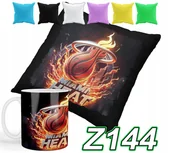 Gadżety dla niej i dla niego - ZESTAW KUBEK + POSZEWKA Z NADRUKIEM MIAMI HEAT NBA BASKETBALL + IMIĘ - miniaturka - grafika 1