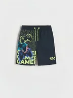 Skarpetki dla dzieci - Reserved - Szorty kąpielowe z nadrukiem - czarny - miniaturka - grafika 1