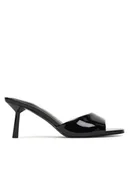 Klapki i japonki damskie - Guess Klapki FLPCAI PAF03 Czarny - miniaturka - grafika 1