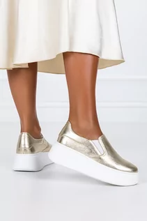 Półbuty damskie - Złote sneakersy skórzane damskie slip on na białej platformie PRODUKT POLSKI Casu 10151 - grafika 1
