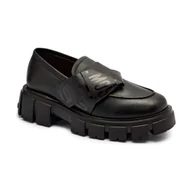 Półbuty damskie - Love Moschino Skórzane loafersy - miniaturka - grafika 1
