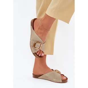 Skórzane Klapki Ze Złotą Klamrą Maciejka 07000-22 Pistacjowe zielone - Klapki i japonki damskie - miniaturka - grafika 1