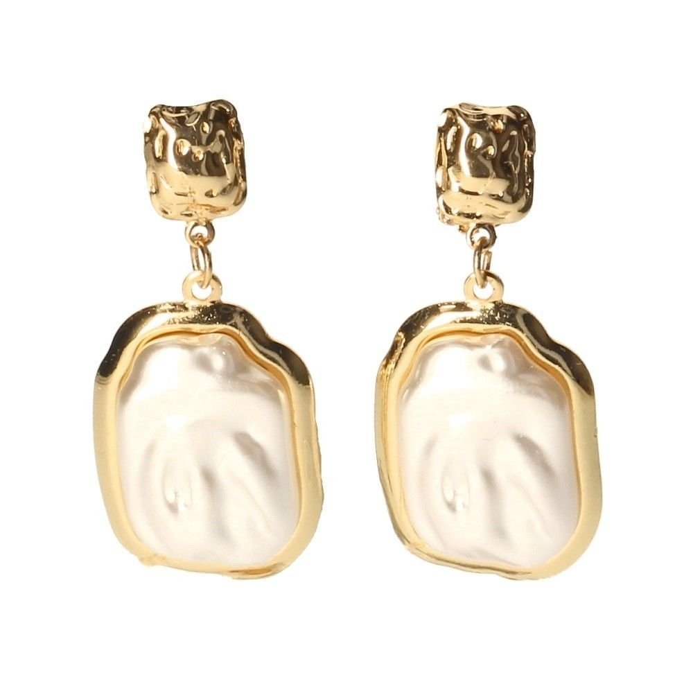 Klipsy do uszu złote z perłą – wiszące, styl glamour