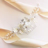 Ozdoby do włosów - Kokonet, Grzebyk ślubny srebrny kwiaty kryształki ozdoba do fryzury ślubnej - miniaturka - grafika 1