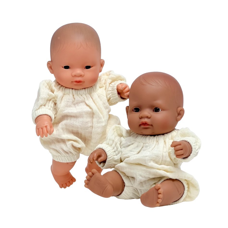 Ubranka dla lalek bobas 21 cm, Miniland, Minikane, Paola Reina, kombinezon waniliowy