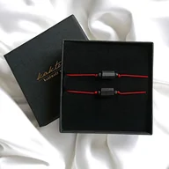 Bransoletki - Komplet dla pary : ochronne bransoletki - czarny turmalin : czerwony sznurek - miniaturka - grafika 1