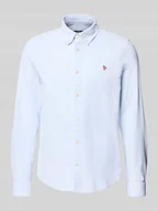 Koszule męskie - Koszula casualowa o kroju regular fit z kołnierzykiem typu button down i haftem - miniaturka - grafika 1