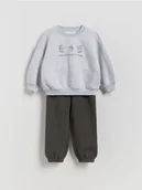 Bluzy i sweterki niemowlęce - Reserved - Bawełniany komplet - ciemnobrązowy - miniaturka - grafika 1