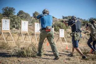 Helikon - Spodnie taktyczne Urban Tactical Flex Pants® - Coyote - SP-UTF-NR-11 - Odzież taktyczna i umundurowanie Helikon - Spodnie taktyczne Urban Tactical Flex Pants® - Coyote - SP-UTF-NR-11 - Odzież taktyczna i umundurowanie - miniaturka - grafika 2