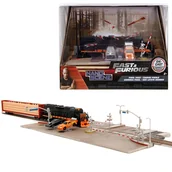 Samochody i pojazdy dla dzieci - Jada Fast&Furious Szybcy i wściekli Diorama Wyścig z pociągiem + 2 samochody 3203094 - miniaturka - grafika 1