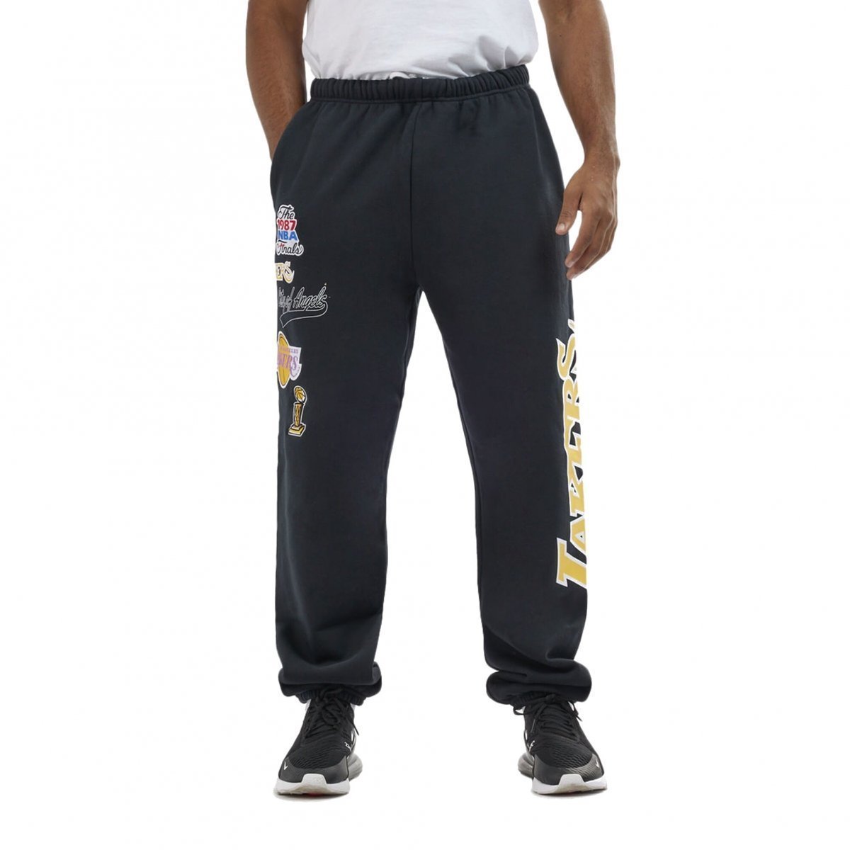 Mitchell & Ness spodnie dresowe męskie czarne NBA Champ City Fleece Bottoms Los Angeles Lakers PSWP3253-LALYYPPPBLCK L