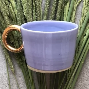POTPOTSTUDIO Ceramiczny kubek z pozłącanym uszkiem POTPOTSTUDIO Lily 200 ml 9381-uniw - Kubki - miniaturka - grafika 1