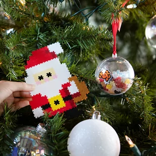 Puzzle Puzzelki Pixelki Jixelz 150 el. Bombka Mikołaj QElements - Puzzle - miniaturka - grafika 1