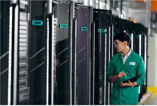 hewlett packard enterprise Obsługa portu szeregowego ProLiant DL20 Gen11 iLO/M.2 P65407-B21 - Akcesoria do serwerów - miniaturka - grafika 1